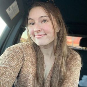 Meet your Posher, Skyla